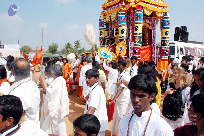 File:20091229DSC 8102 CMP WM00100 Procession.jpg