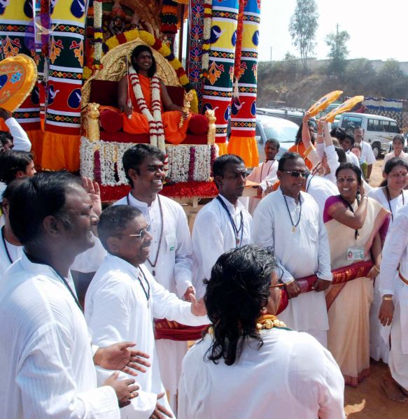 File:20091229DSC 8155 CMP WM00100 Procession.jpg