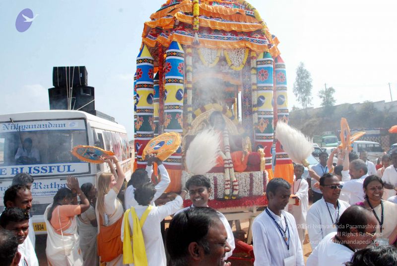 File:20091229DSC 8163 CMP WM00100 Procession.jpg