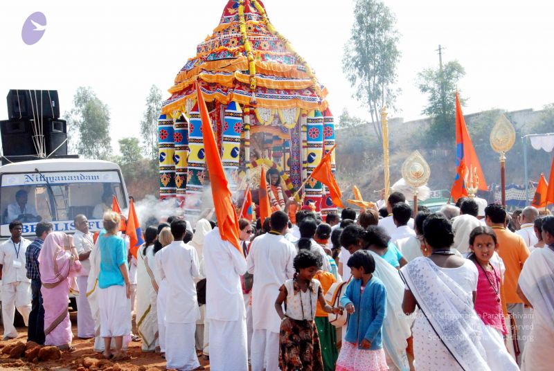 File:20091229DSC 8167 CMP WM00100 Procession.jpg