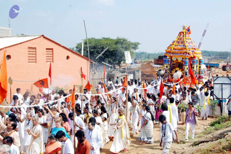 File:20091229DSC 8193 CMP WM00100 Procession.jpg