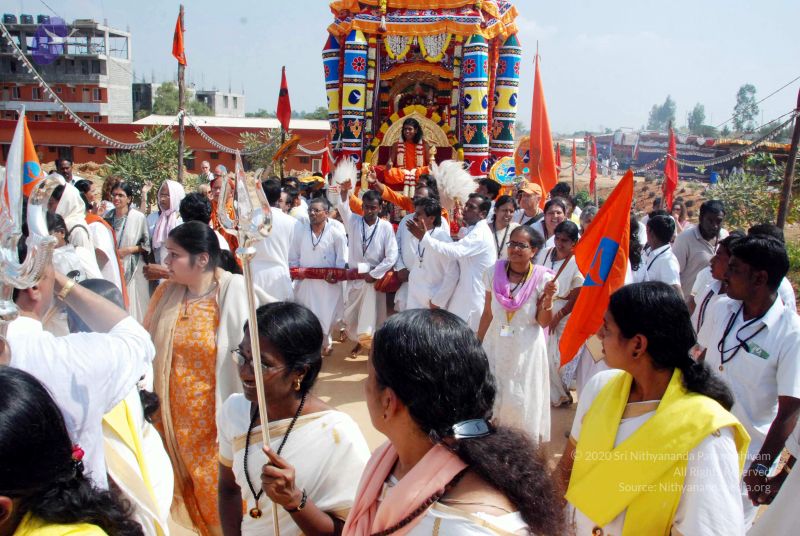 File:20091229DSC 8214 CMP WM00100 Procession.jpg