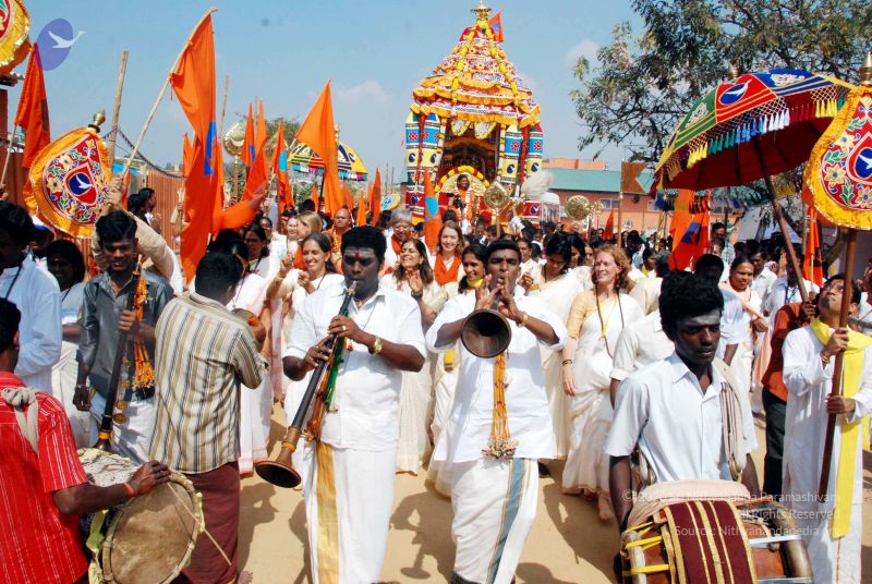 File:20091229DSC 8224 CMP WM00100 Procession.jpg