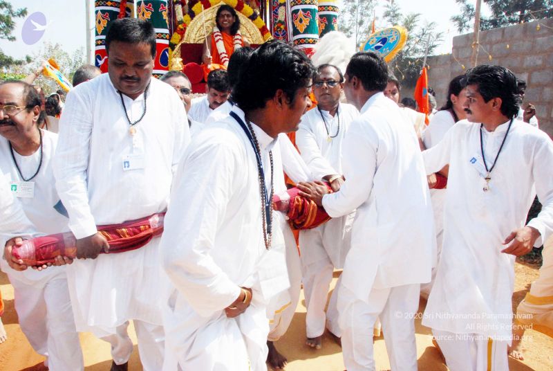 File:20091229DSC 8233 CMP WM00100 Procession.jpg