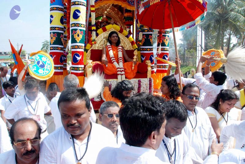 File:20091229DSC 8257 CMP WM00100 Procession.jpg