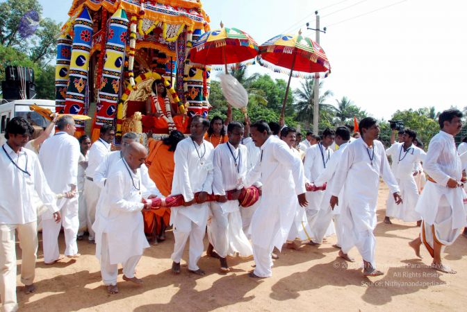 20091229DSC 8286 CMP WM00100 Procession.jpg