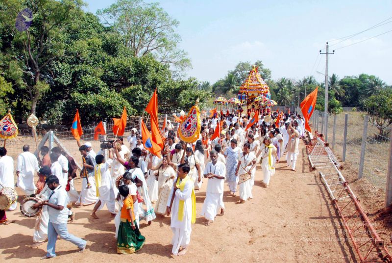 File:20091229DSC 8289 CMP WM00100 Procession.jpg