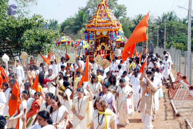 20091229DSC 8292 CMP WM00100 Procession.jpg