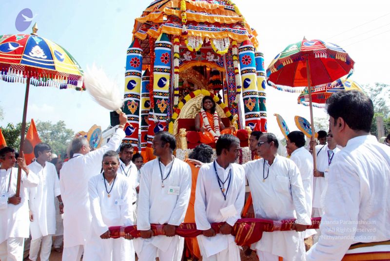 File:20091229DSC 8302 CMP WM00100 Procession.jpg