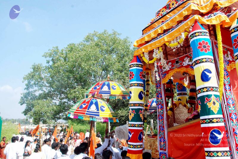 File:20091229DSC 8347 CMP WM00100 Procession.jpg