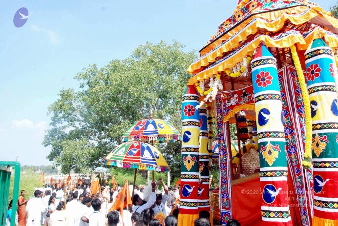 20091229DSC 8348 CMP WM00100 Procession.jpg