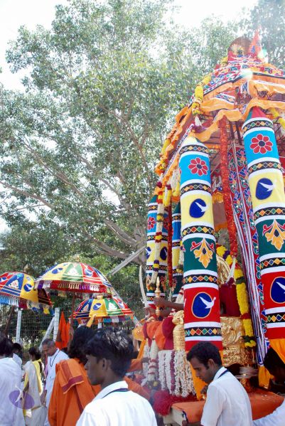 File:20091229DSC 8355 CMP WM00100 Procession.jpg