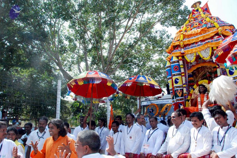 File:20091229DSC 8378 CMP WM00100 Procession.jpg