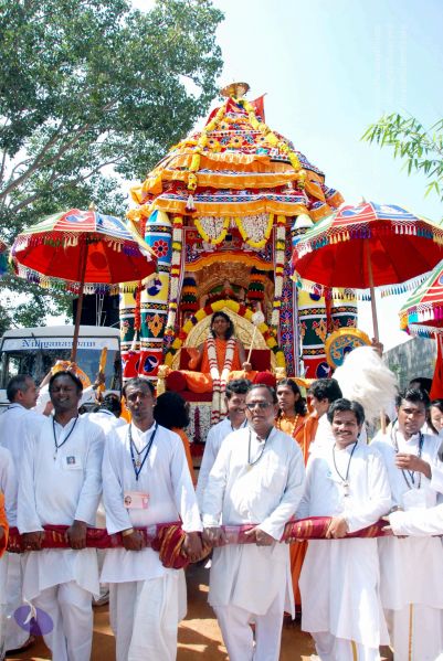 File:20091229DSC 8386 CMP WM00100 Procession.jpg