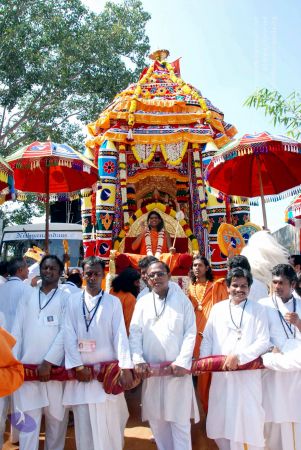 20091229DSC 8387 CMP WM00100 Procession.jpg