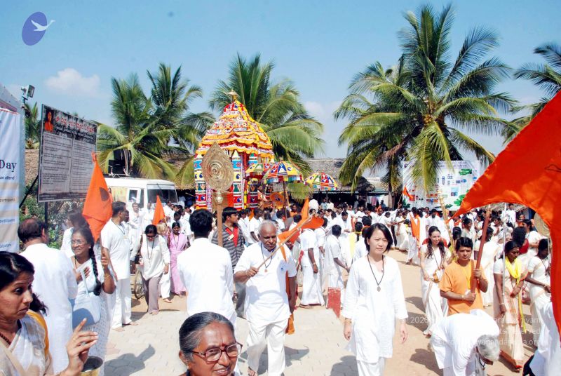 File:20091229DSC 8428 CMP WM00100 Procession.jpg