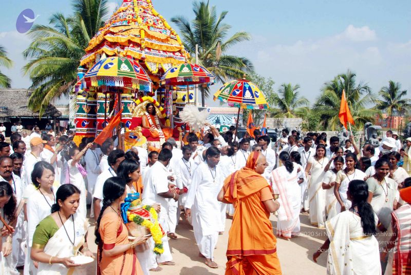 File:20091229DSC 8434 CMP WM00100 Procession.jpg