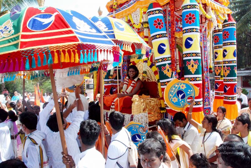 File:20091229DSC 8485 CMP WM00100 Procession.jpg