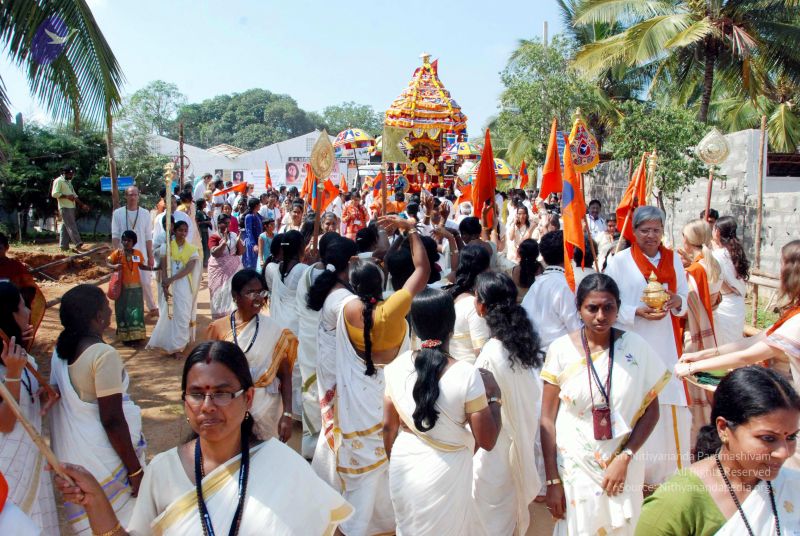 File:20091229DSC 8492 CMP WM00100 Procession.jpg