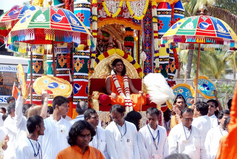 File:20091229DSC 8512 CMP WM00100 Procession.jpg