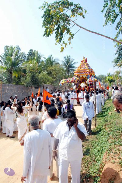 File:20091229DSC 8553 CMP WM00100 Procession.jpg