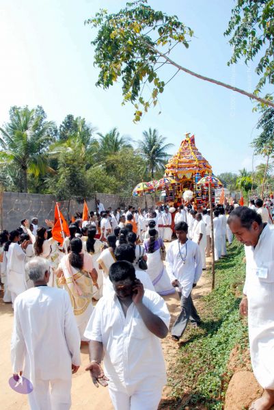 File:20091229DSC 8554 CMP WM00100 Procession.jpg