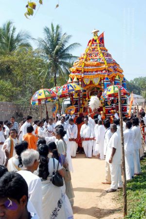 20091229DSC 8555 CMP WM00100 Procession.jpg