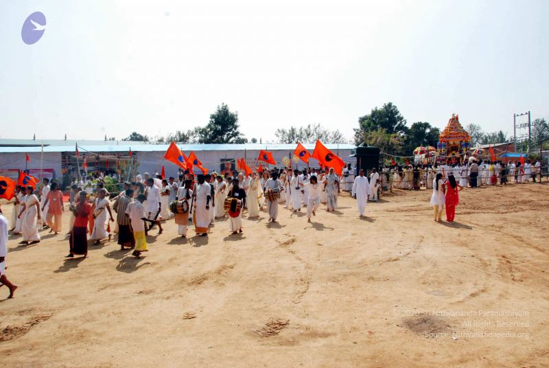 File:20091229DSC 8574 CMP WM00100 Procession.jpg