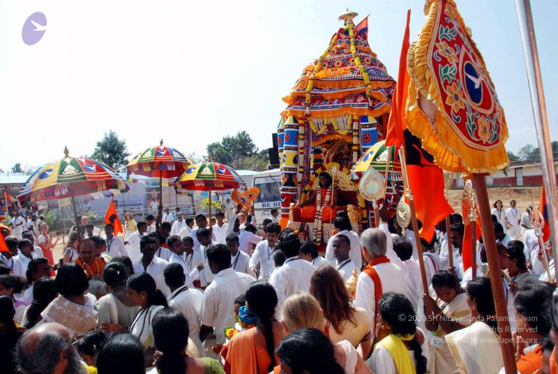 File:20091229DSC 8580 CMP WM00100 Procession.jpg