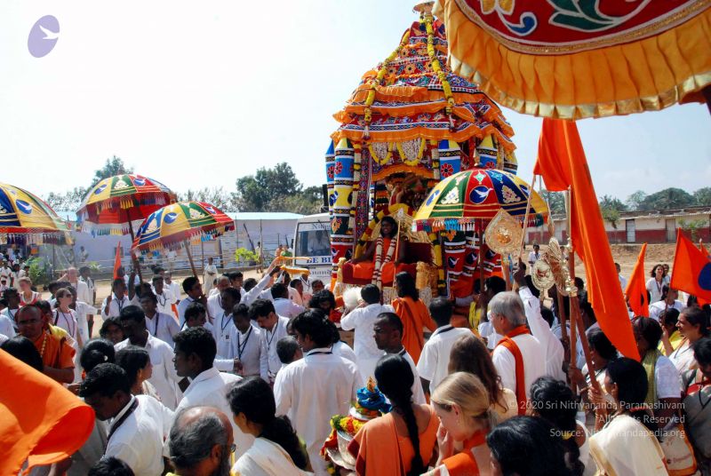 File:20091229DSC 8581 CMP WM00100 Procession.jpg