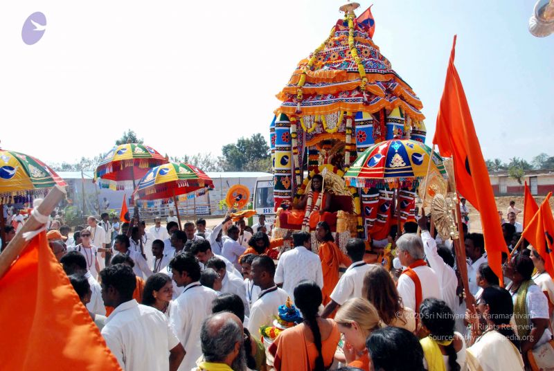 File:20091229DSC 8582 CMP WM00100 Procession.jpg