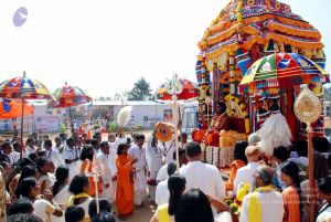 20091229DSC 8602 CMP WM00100 Procession.jpg