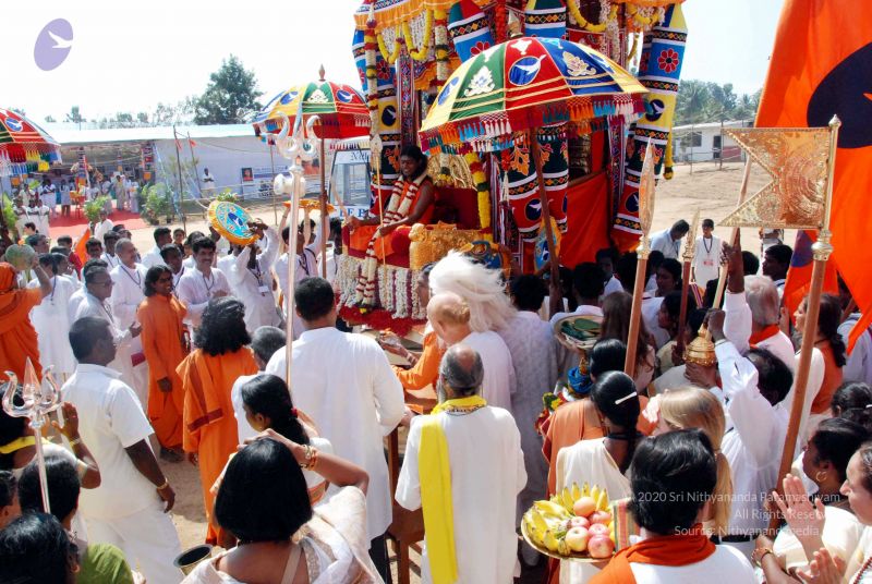 File:20091229DSC 8610 CMP WM00100 Procession.jpg