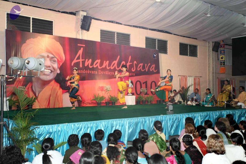 File:20091229IMG 1096 CMP WM01.jpg