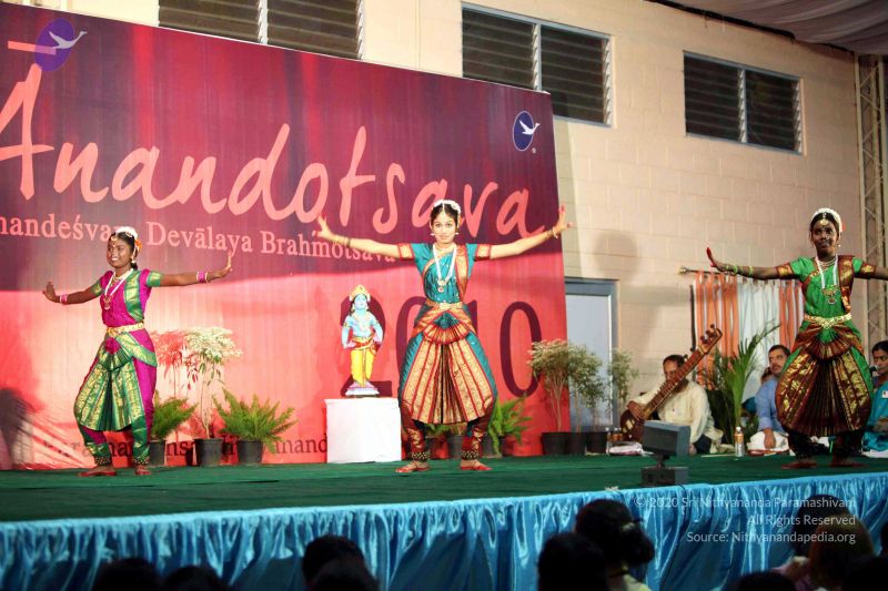 File:20091229IMG 1134 CMP WM01.jpg