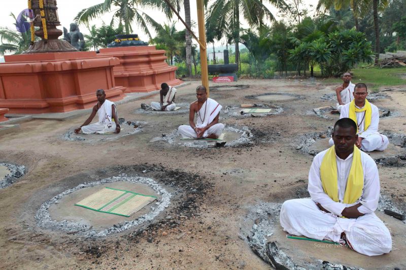 File:2010092120220805-2010092120210423-IMG 9083 CMP WM 01 1.jpg