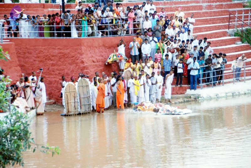 File:20101017DSC 6142 CMP WM0001000.jpg