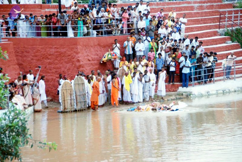 File:20101017DSC 6143 CMP WM0001000.jpg