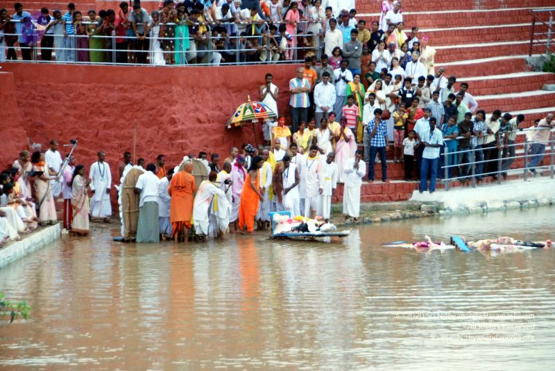 File:20101017DSC 6159 CMP WM0001000.jpg