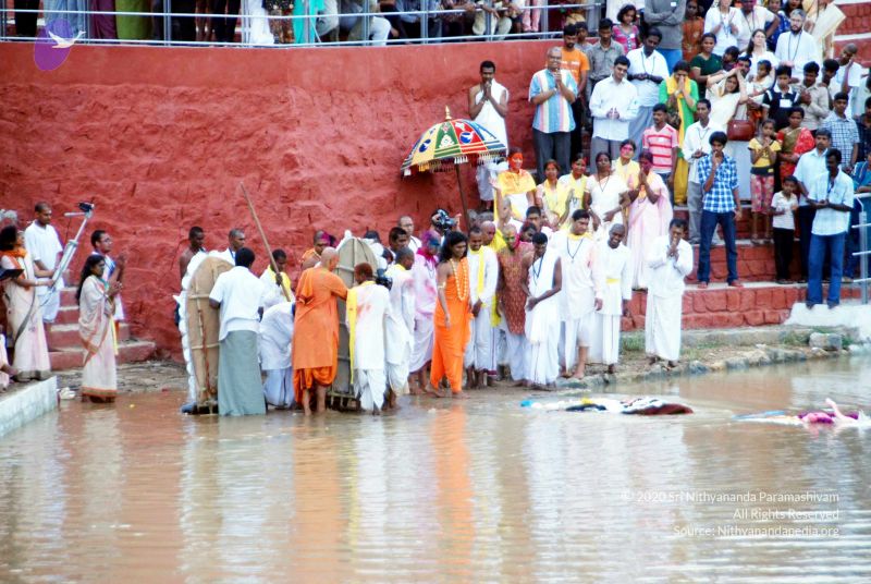 File:20101017DSC 6161 CMP WM0001000.jpg