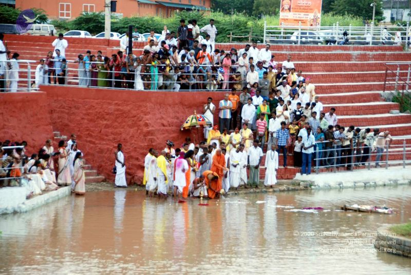 File:20101017DSC 6196 CMP WM0001000.jpg