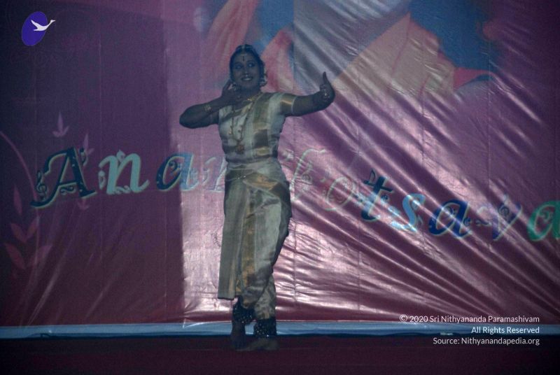 File:20101222 Photo 3585 1S9ralXYBOPx8fiCXG90ZUtvgK3UmFTnI.JPG