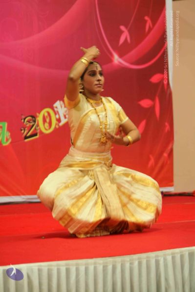 File:20101222 Photo 4368 1xU99CDEQDAzfgMb2YcH9EW TbQJ-ZM10.JPG