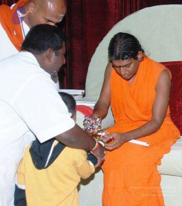 2010 PhotoAlbum Photo 255 1LaG2MYyJYWeheCccwYM5-zsk0g 05fTP.jpg