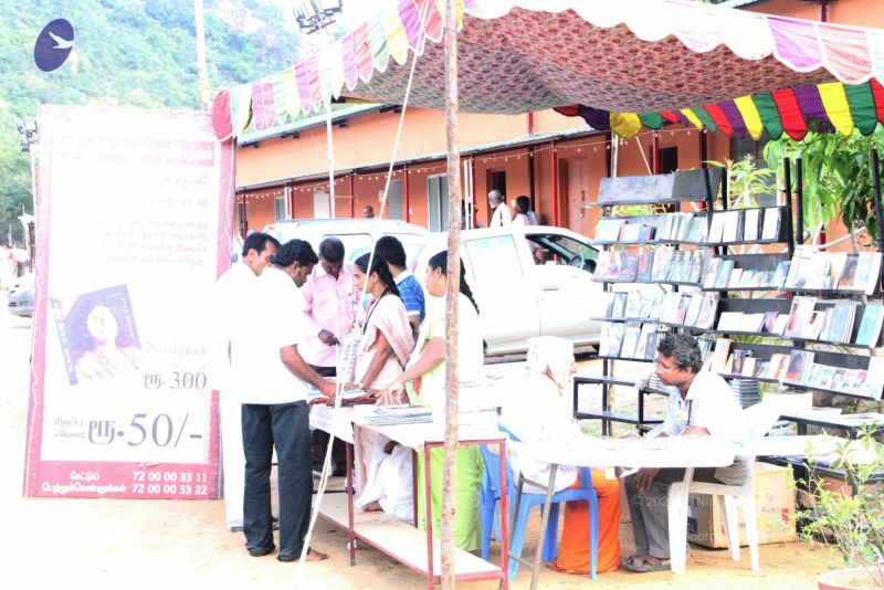 File:20120108 IMG 4366 CMP WM-1801.jpg