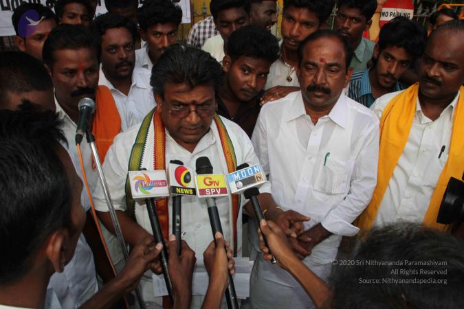 20120601 Photo 1208 1EYMZn3HJJndReEavOf7J5bxCy3W9zjpJ.JPG