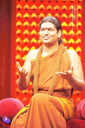 201307 ThanthiTV Photo 18 19SYEEha-lvVZ2EyKlo7y4P6yA7SORihr.jpg