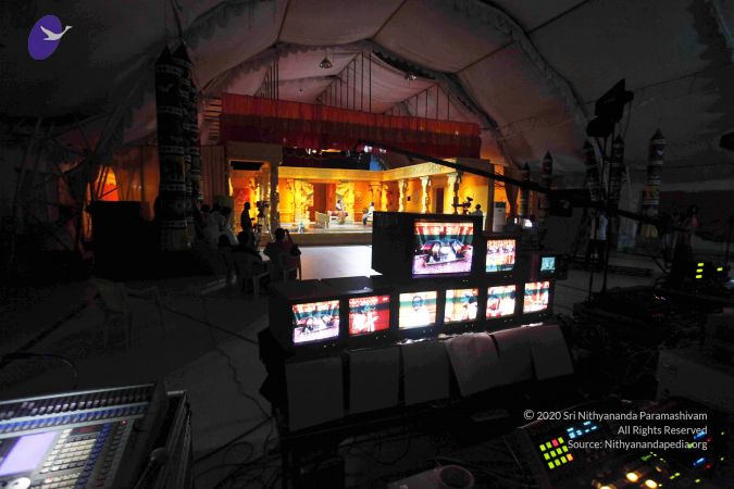 201307 ThanthiTV Photo 322 1-RCBWe5nWVnxotKDqNMywJidU8Eks4Va.jpg