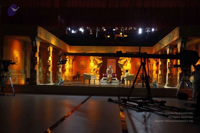 201307 ThanthiTV Photo 327 1e STSyWr5KAvvqTmQJiMS0uh0zysKKqn.jpg