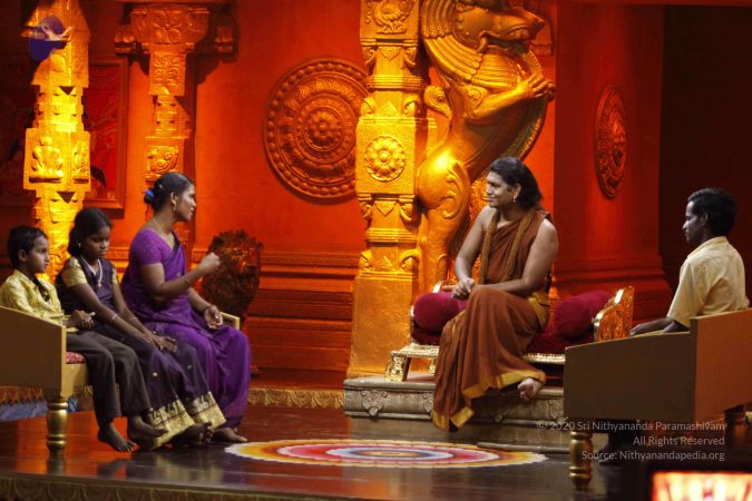 201307 ThanthiTV Photo 79 19NHGdJxmmQuIKu5ceLRx0cIuJX9TSow4.jpg